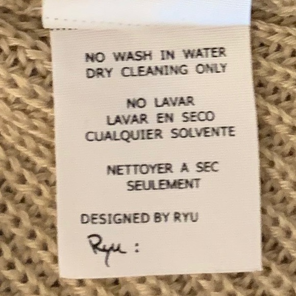 Ryu tan knit sweater dress. - Picture 8 of 8